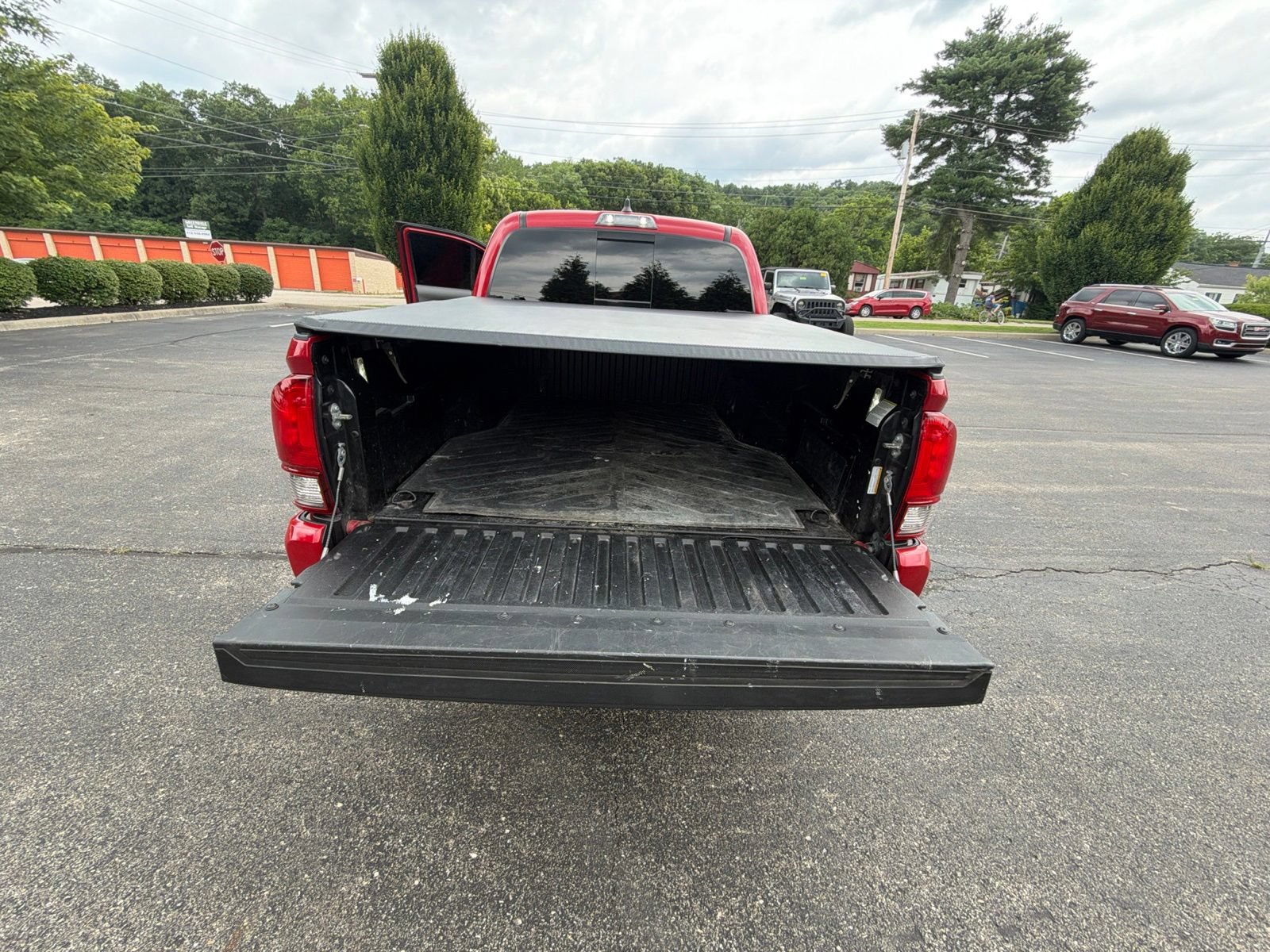 Used 2020 Toyota Tacoma SR5 w/ Technology Package AWD/4WD image 26
