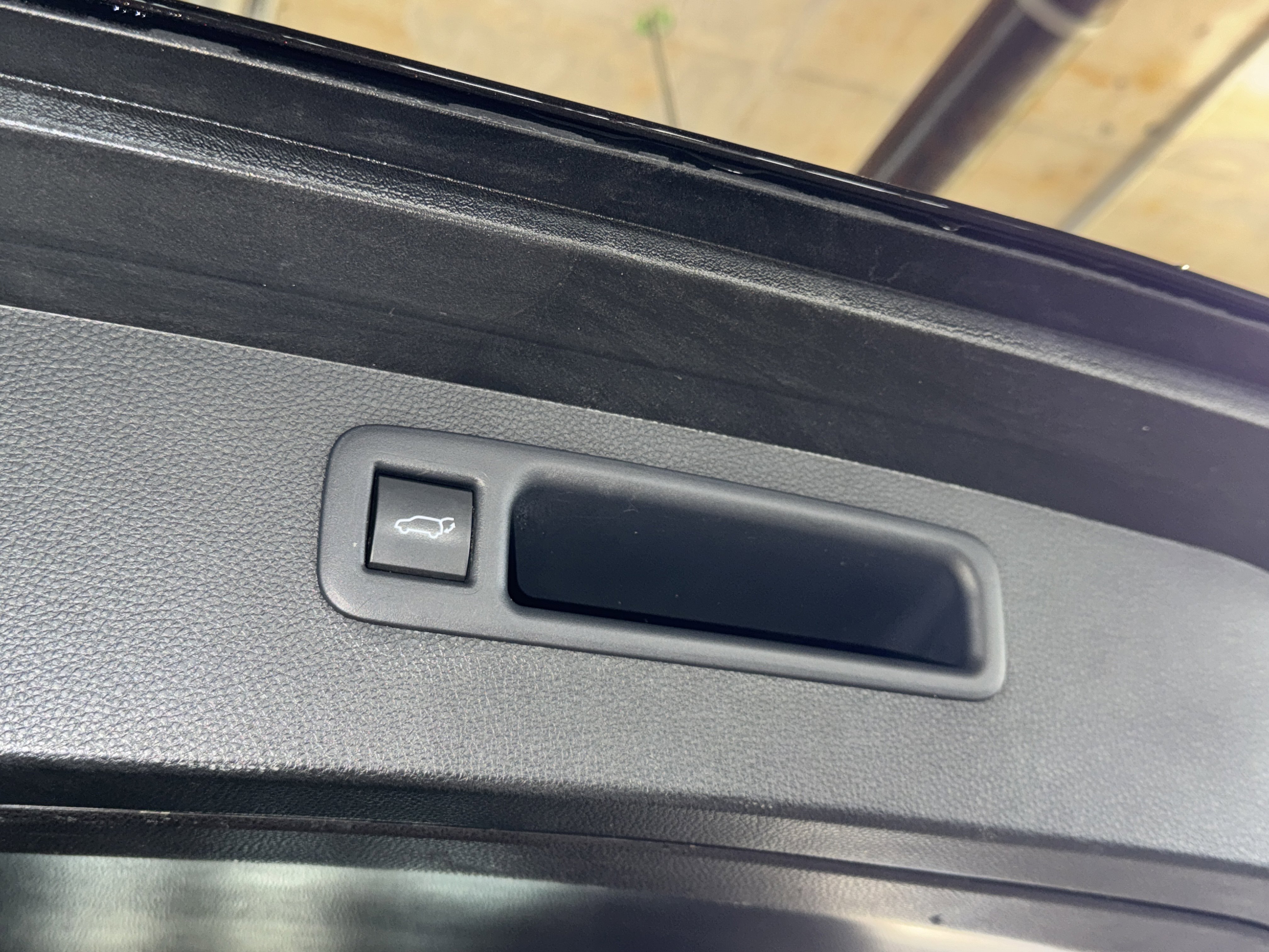 Used 2021 Toyota Highlander XLE image 15