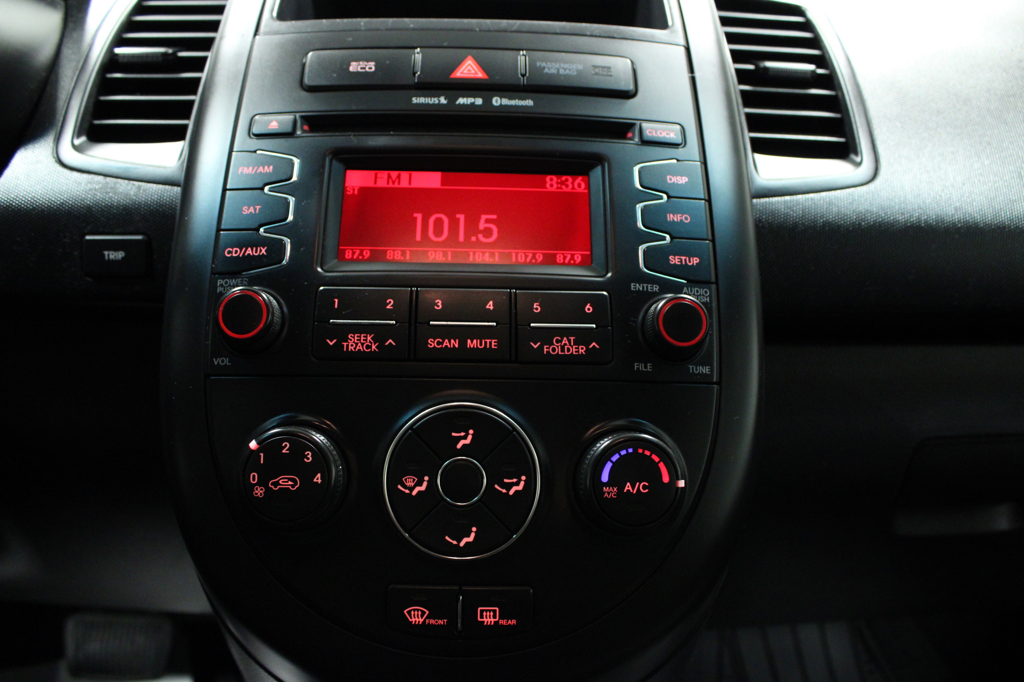 Used 2012 Kia Soul FWD image 22