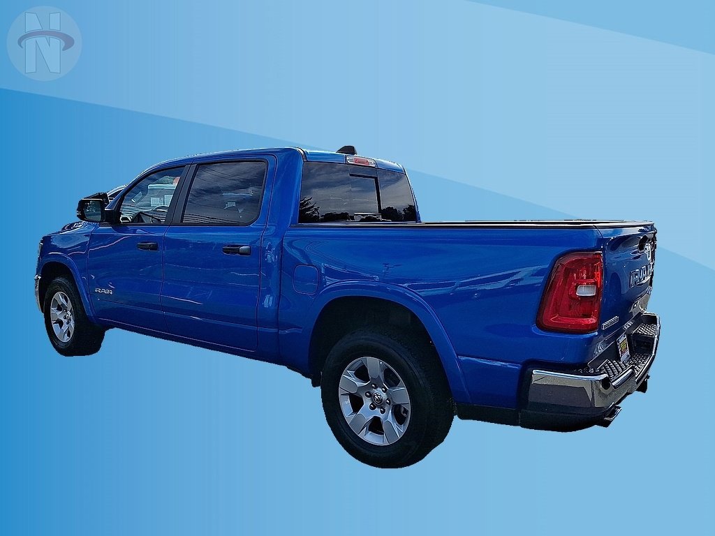 Used 2025 RAM 1500 Big Horn AWD/4WD image 4