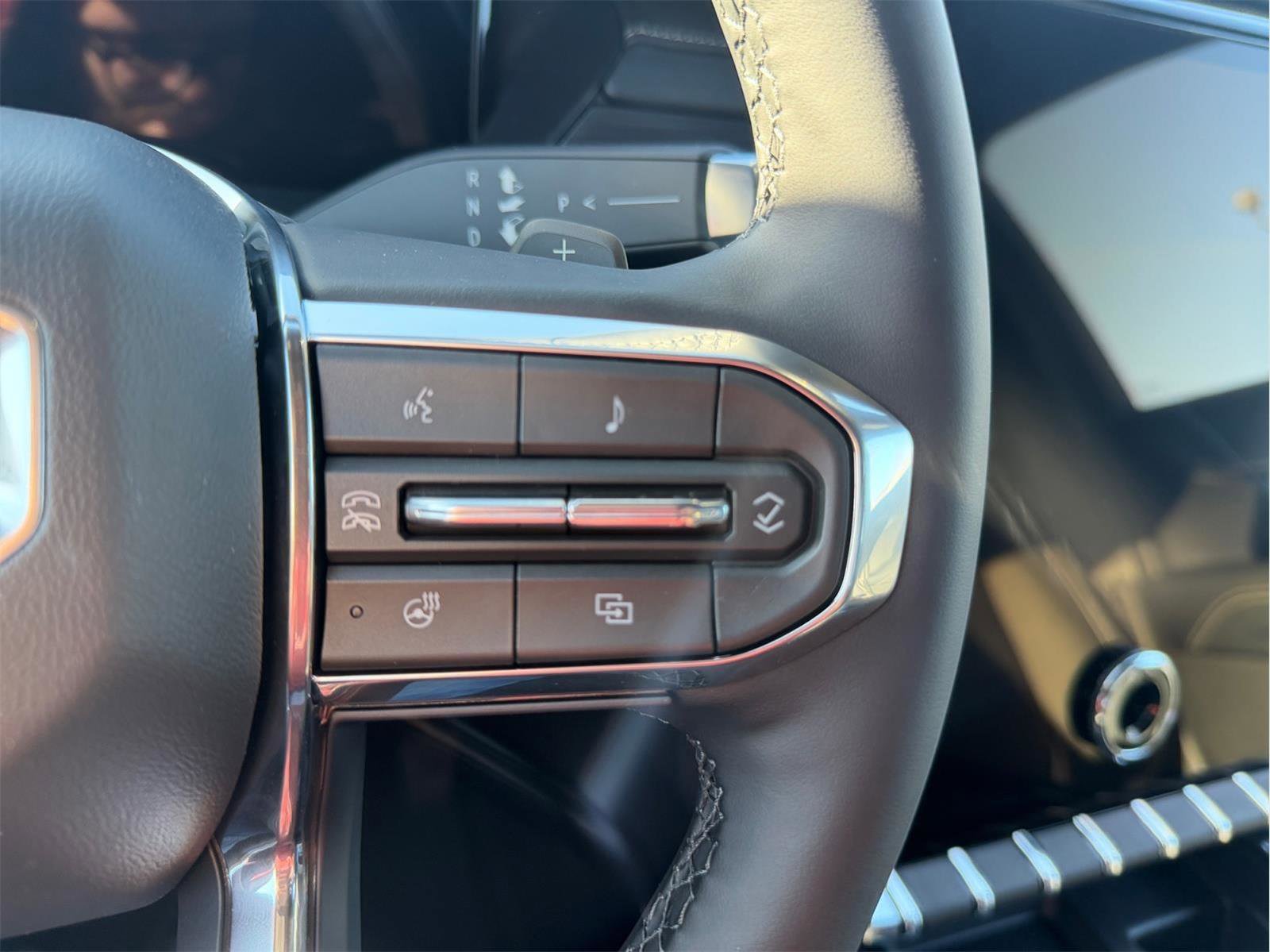 New 2026 GMC Acadia Elevation image 29