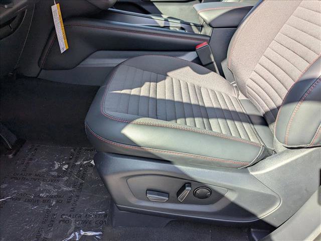 New 2026 Ford Explorer ST-Line w/ ST-Line Street Pack image 4