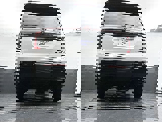 Used 2025 Nissan Armada PRO-4X image 32