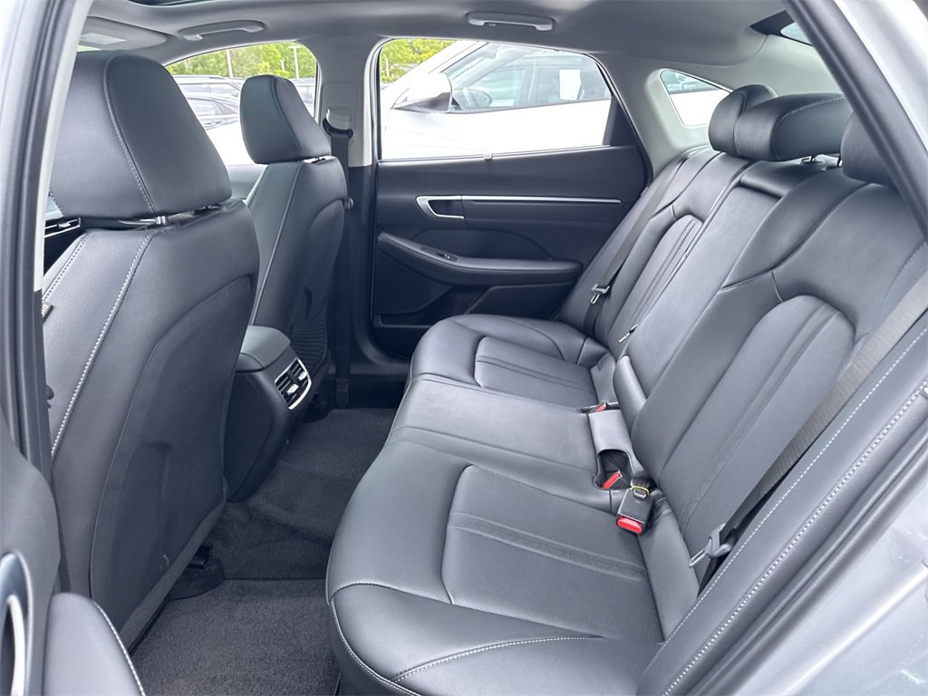 New 2025 Hyundai Sonata Limited image 25