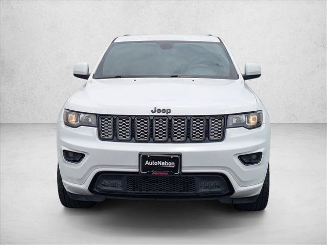 Used 2022 Jeep Grand Cherokee Laredo X RWD image 2