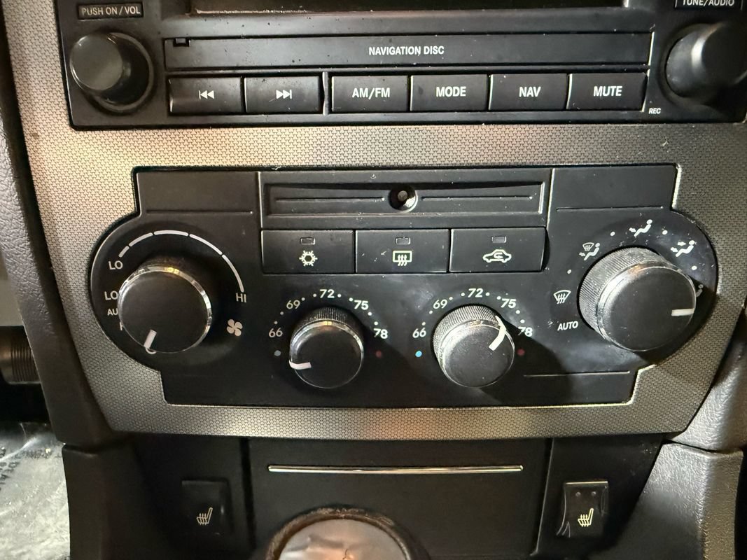 Used 2006 Chrysler 300 SRT8 w/ SRT Option Group II RWD image 20
