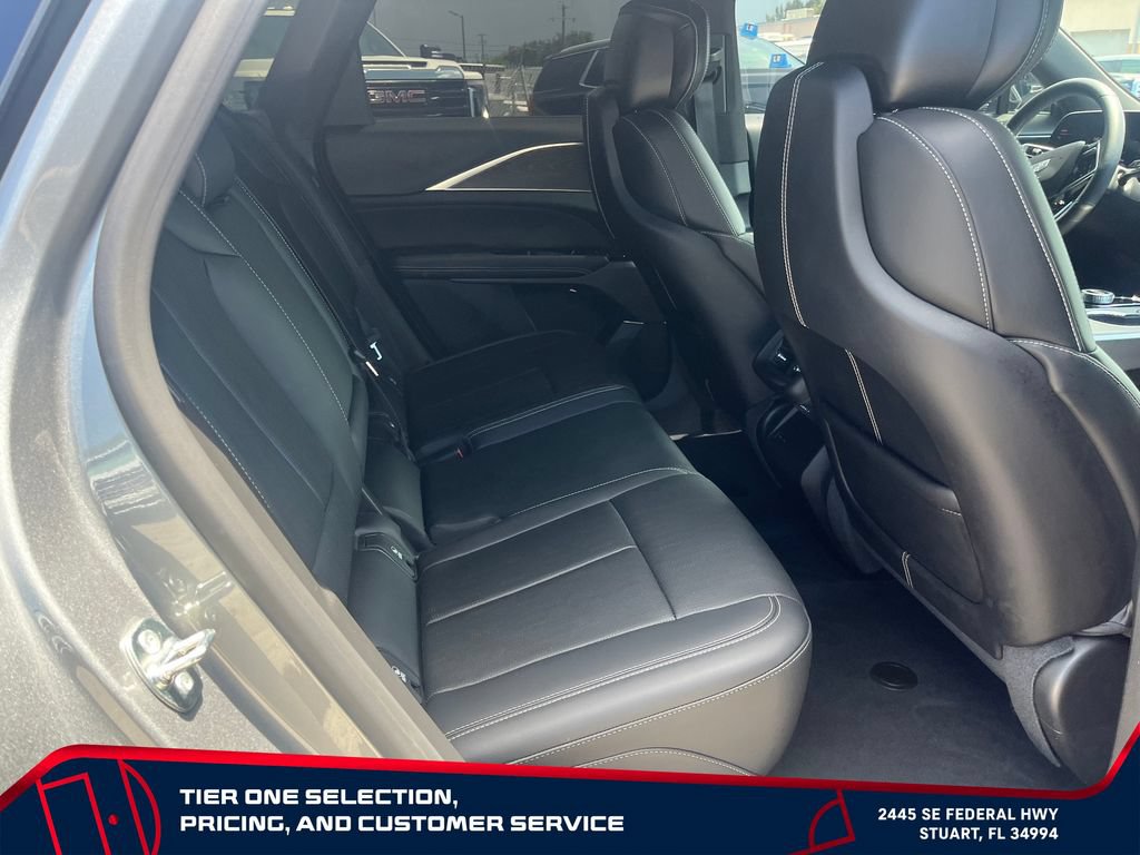 Used 2025 Cadillac Lyriq Luxury RWD image 17