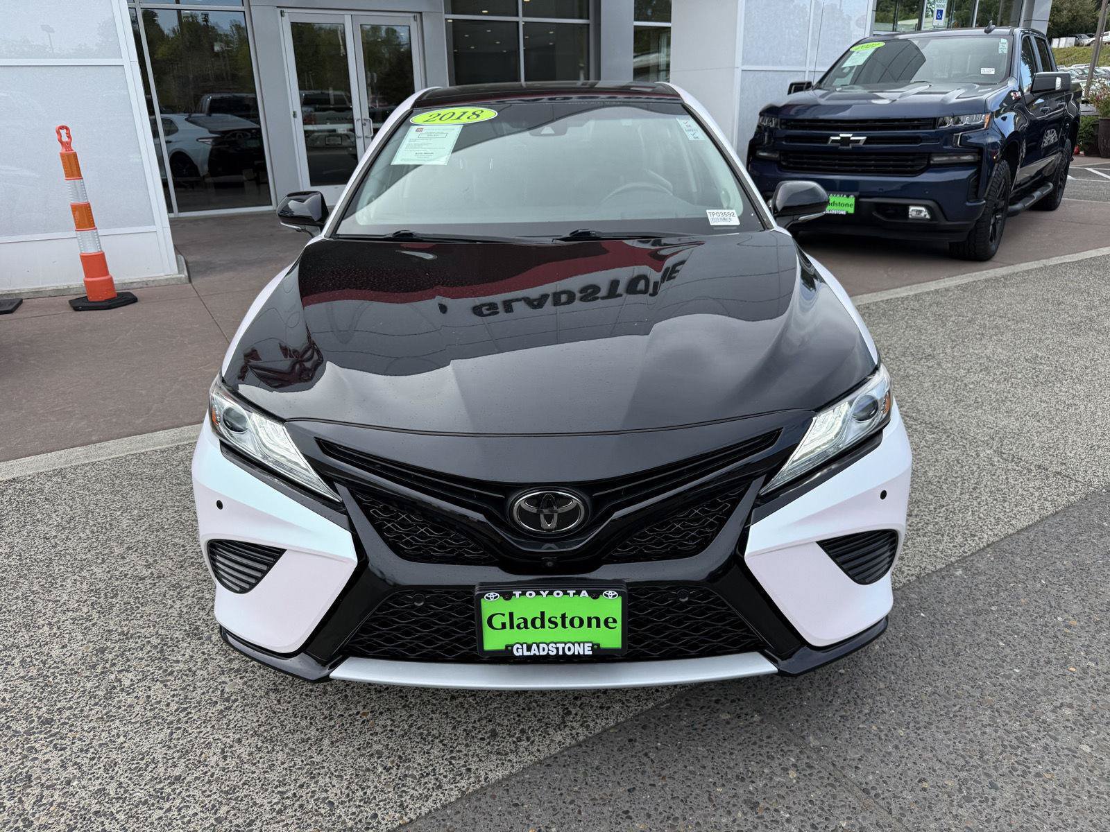 Used 2018 Toyota Camry XSE FWD image 9