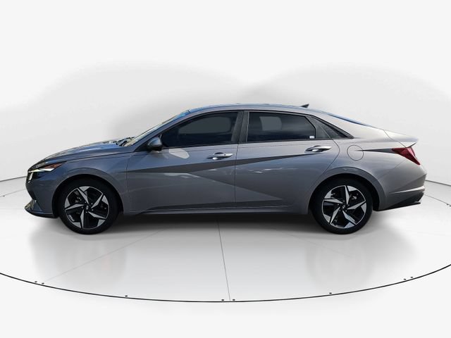 Used 2023 Hyundai Elantra SEL w/ Convenience Package FWD image 6