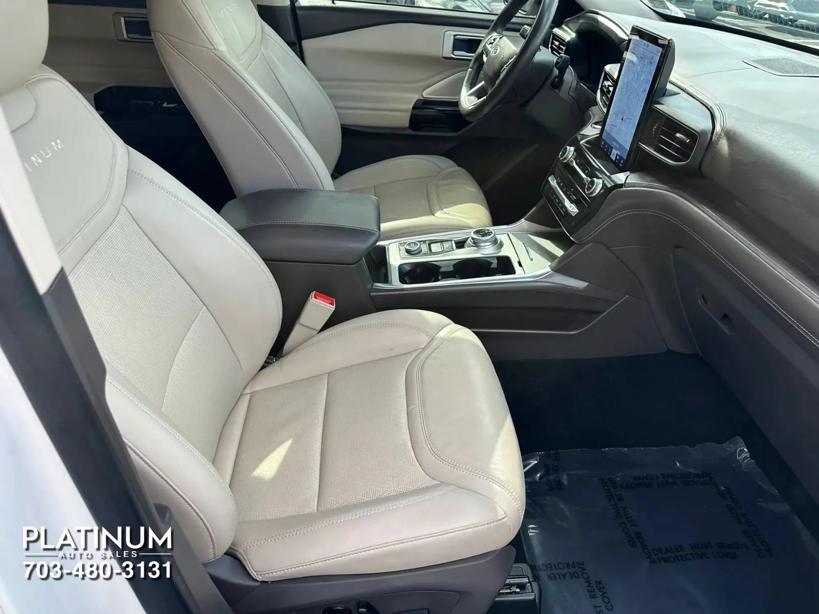 Used 2023 Ford Explorer Platinum w/ Technology Package AWD/4WD image 15