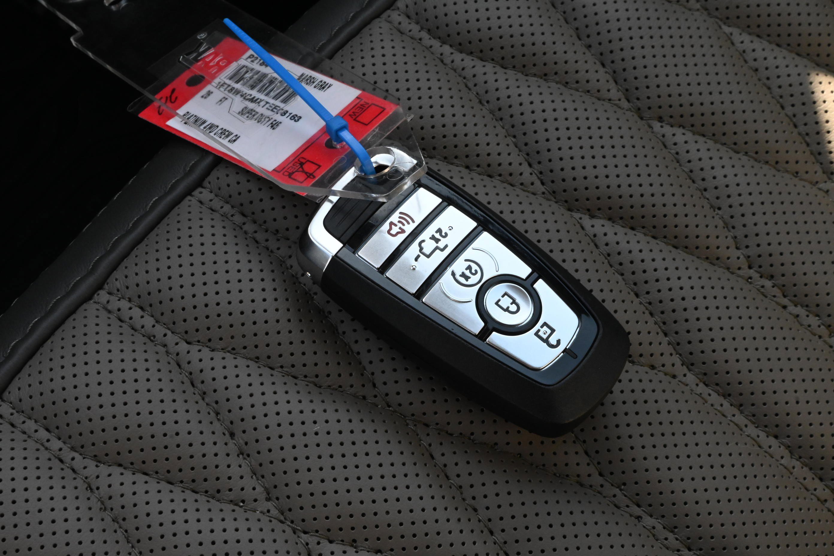 Used 2026 Ford F450 Platinum w/ Platinum Plus Package image 40