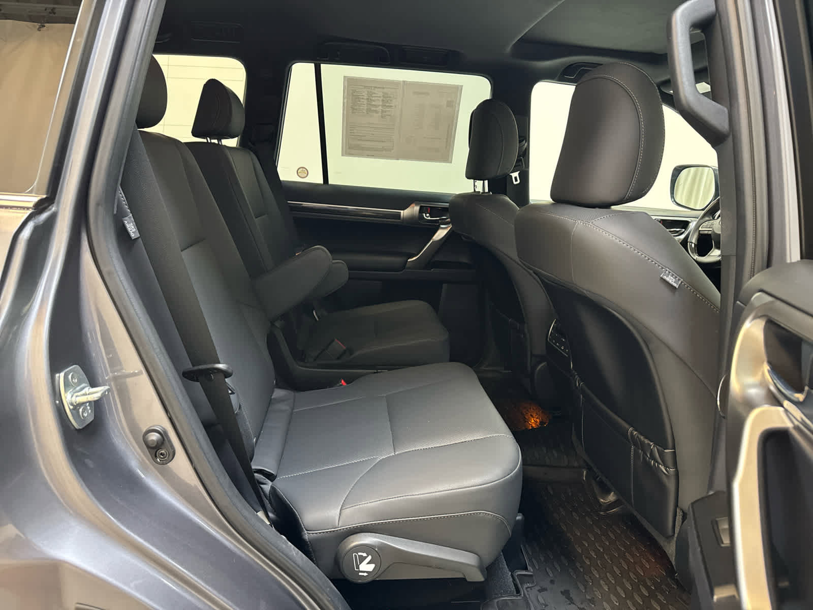 Used 2023 Lexus GX 460 Premium image 20