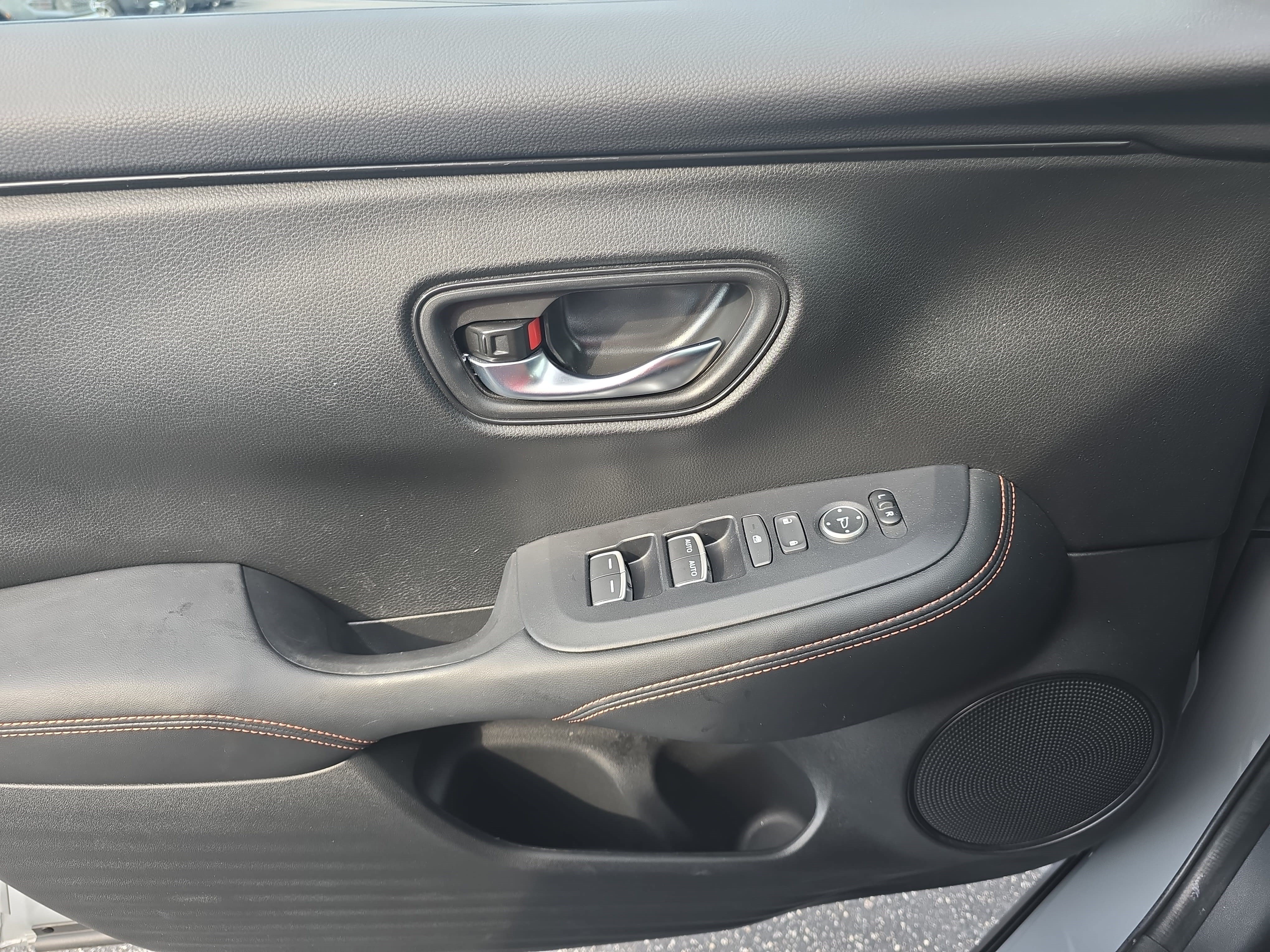 Used 2024 Honda HR-V Sport image 25