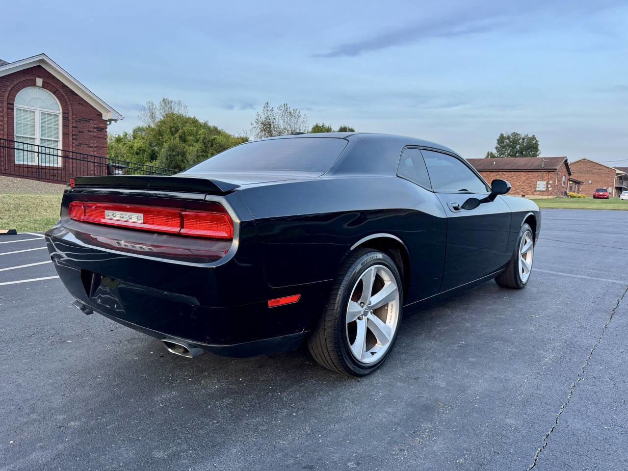 Used 2010 Dodge Challenger R/T image 7