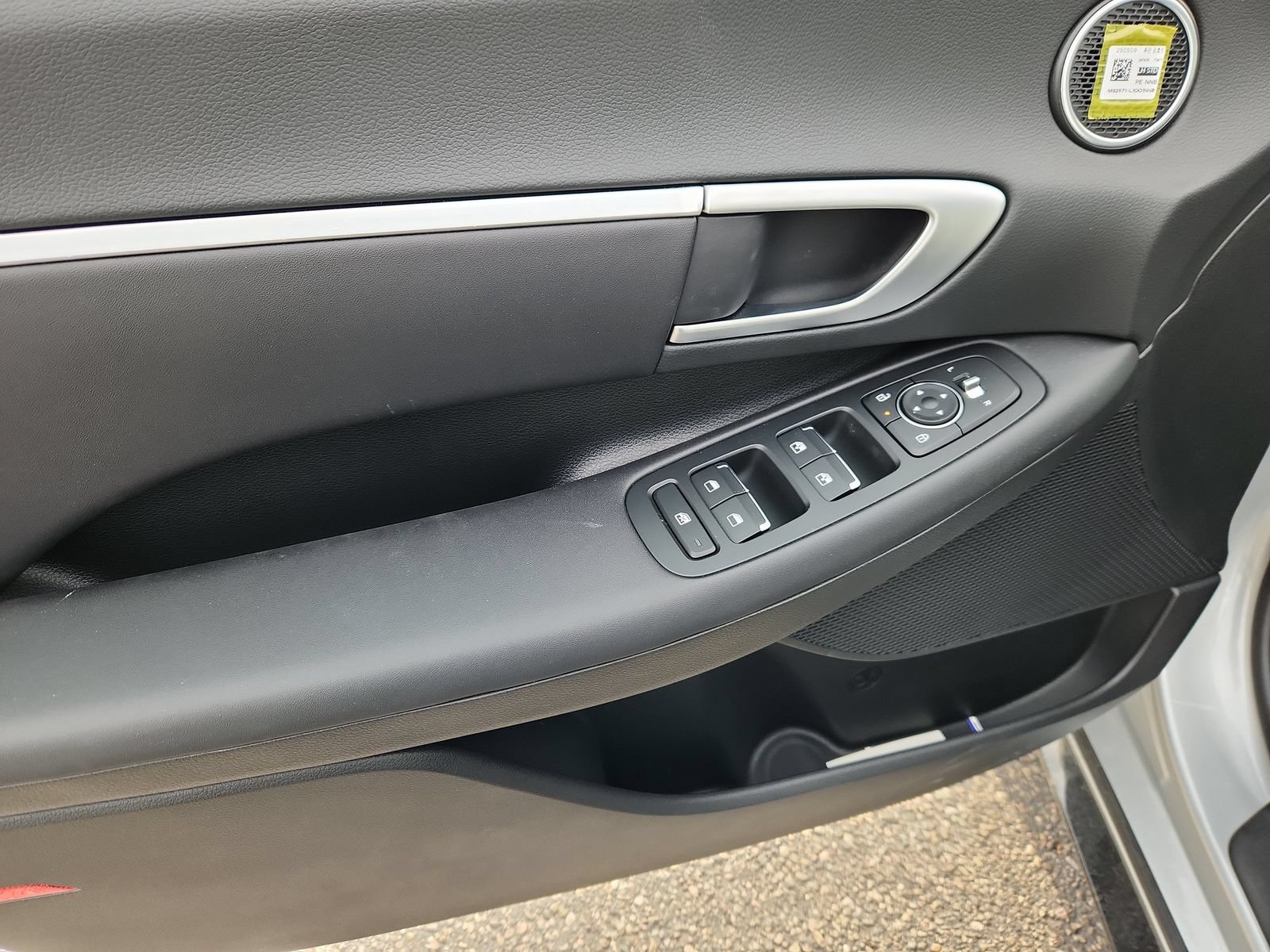 Used 2025 Hyundai Sonata SEL FWD image 9