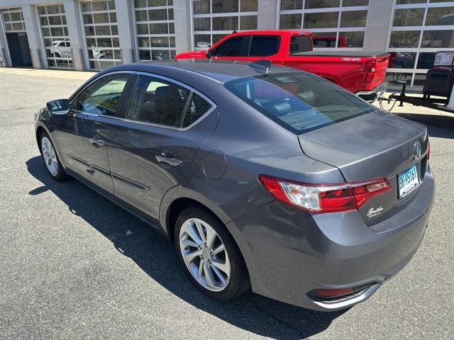 Used 2017 Acura ILX FWD image 2