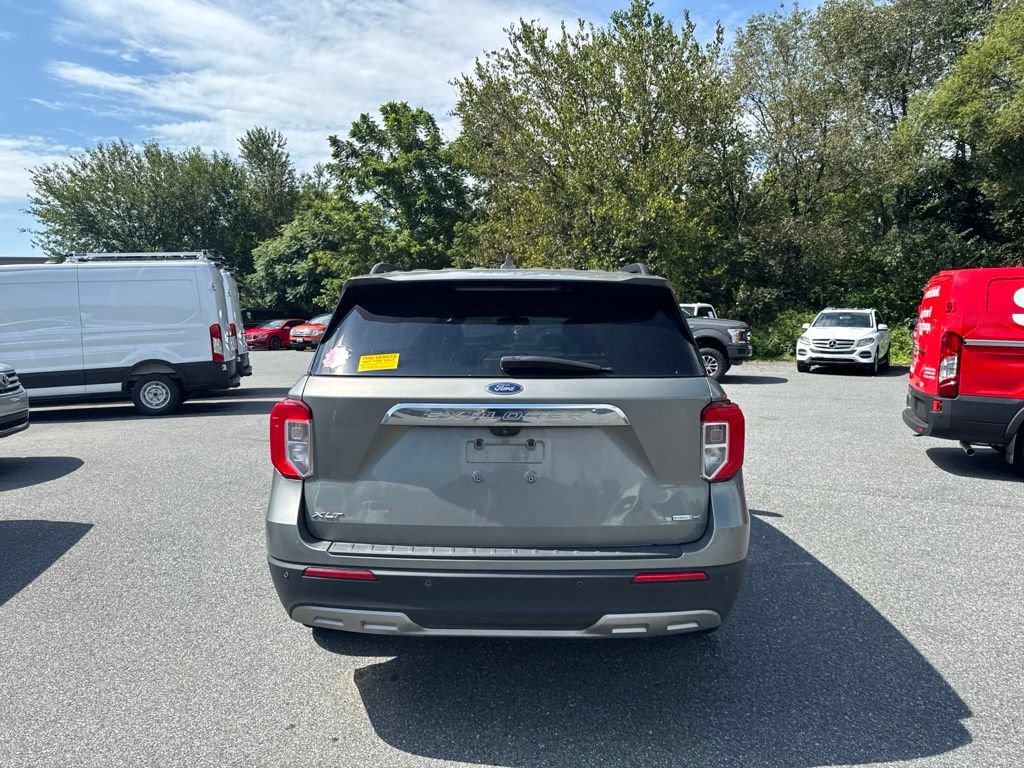 Used 2020 Ford Explorer XLT w/ Equipment Group 202A AWD/4WD image 5