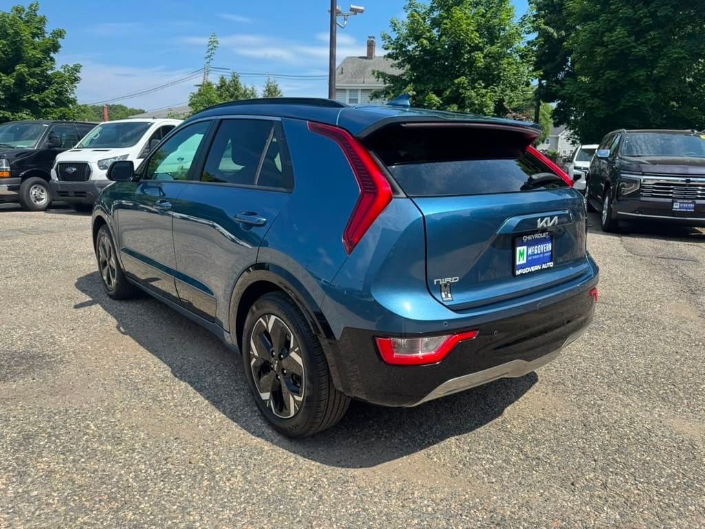 Used 2023 Kia Niro Wind w/ Wind Preserve Package FWD image 4