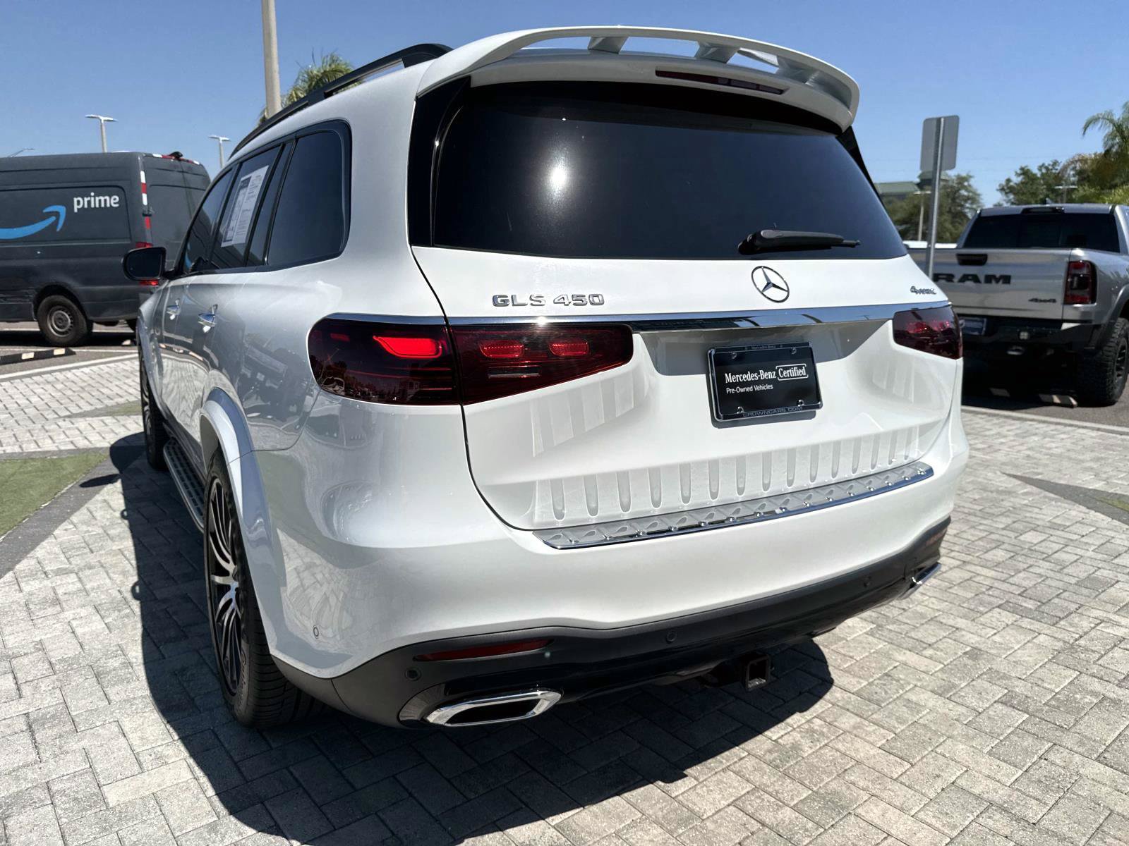 Used 2025 Mercedes-Benz GLS 450 4MATIC image 9