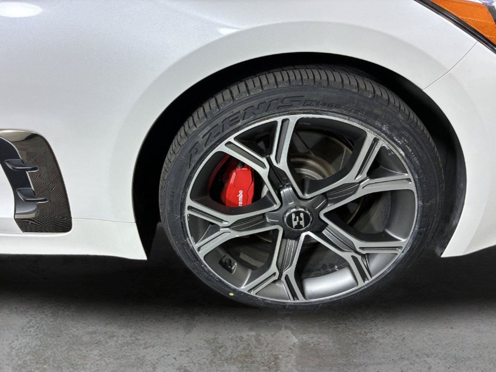 Used 2018 Kia Stinger GT2 RWD image 13