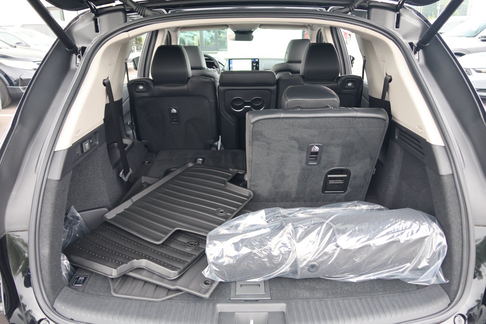 Certified 2026 Acura MDX w/ Technology Package FWD image 37