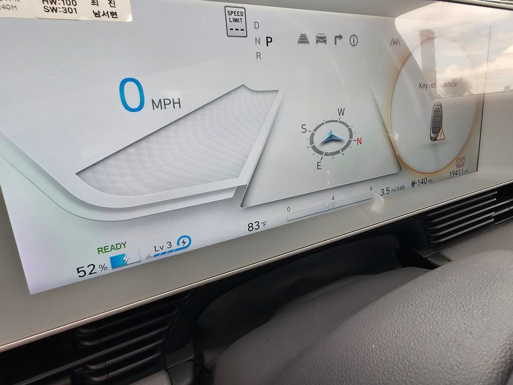 Certified 2024 Hyundai Ioniq 5 SE RWD image 29