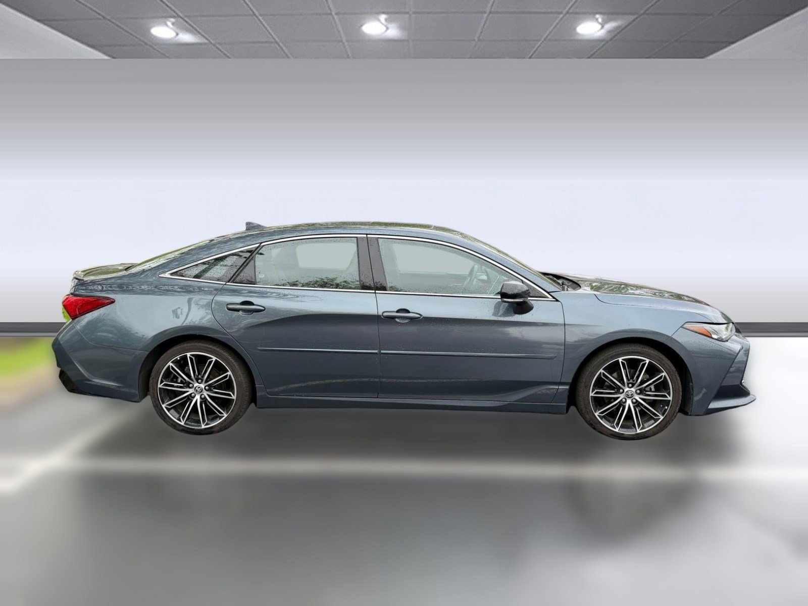 Used 2022 Toyota Avalon Touring w/ Advanced Safety Package FWD image 6