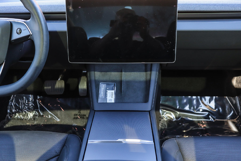 Used 2024 Tesla Model 3 Standard Range RWD image 13
