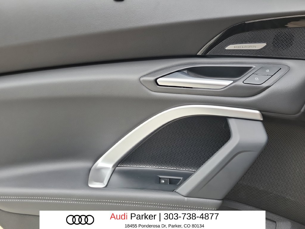 Used 2025 Audi Q5 Premium Plus w/ Premium Plus AWD/4WD image 10