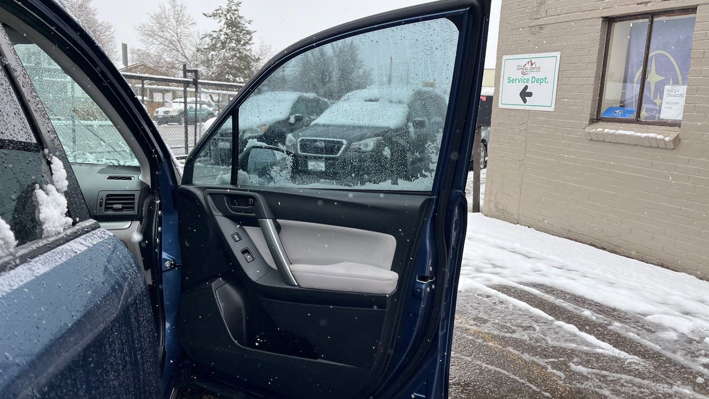 Used 2014 Subaru Forester 2.5i Premium w/ All-Weather Package image 11