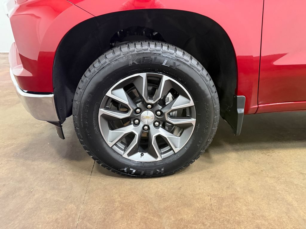 Used 2023 Chevrolet Silverado 1500 LT AWD/4WD image 85