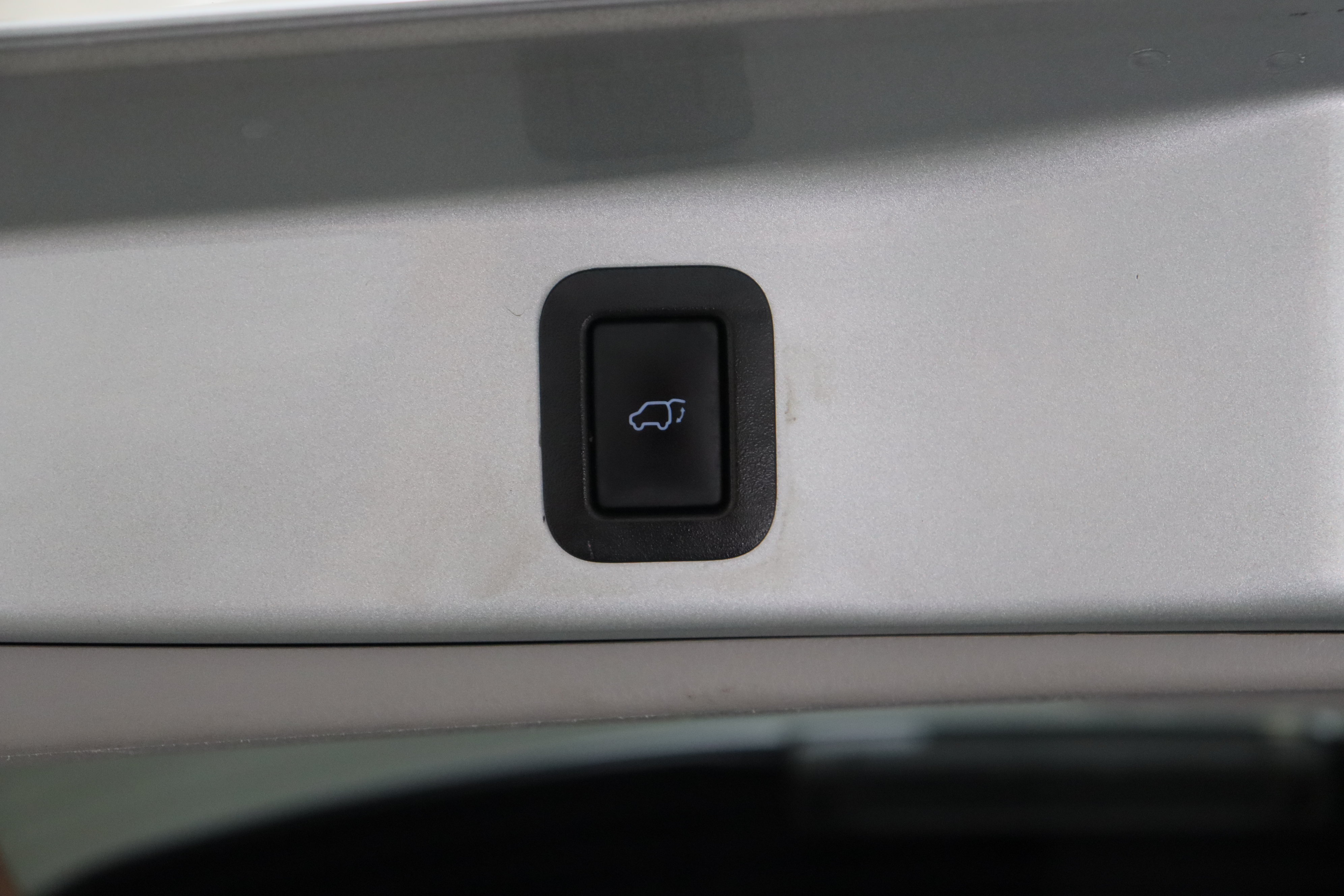 Used 2019 Toyota Highlander XLE FWD image 37