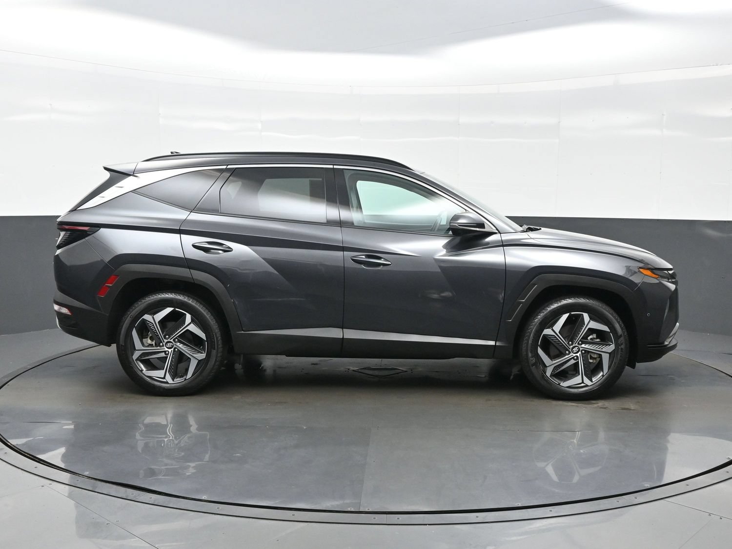 Certified 2024 Hyundai Tucson Limited AWD/4WD image 7