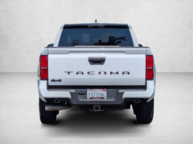 Used 2025 Toyota Tacoma SR5 AWD/4WD image 7