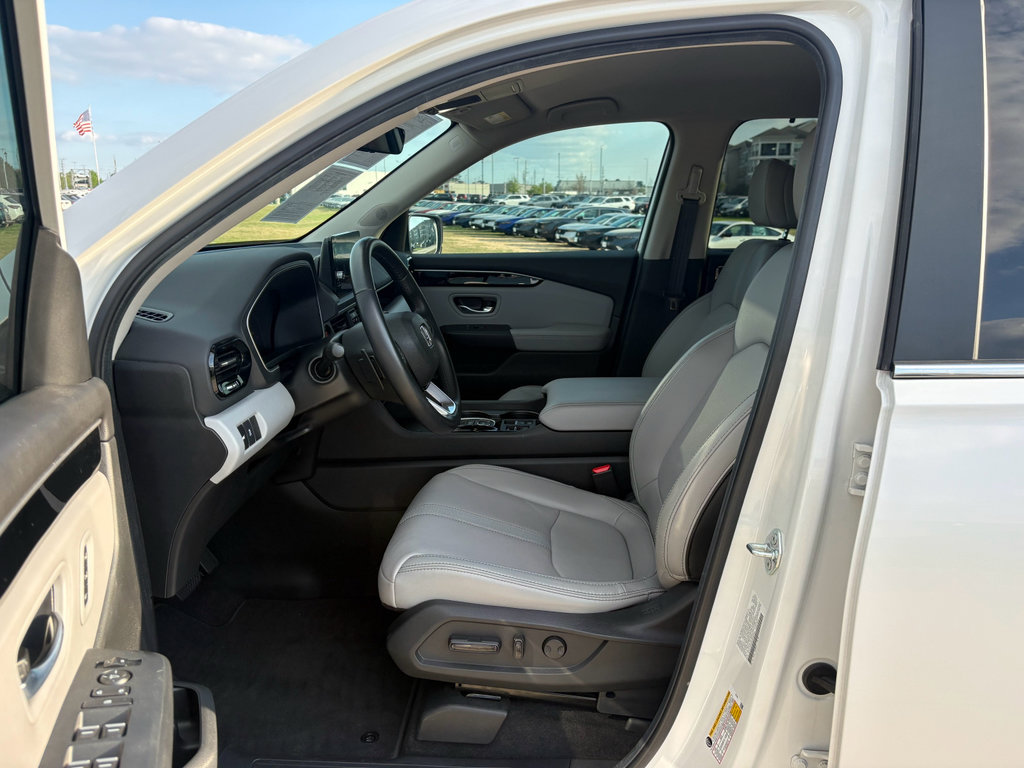 Certified 2025 Honda Pilot EX-L image 10