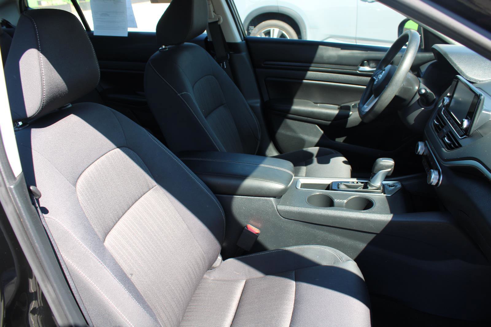 Used 2022 Nissan Altima 2.5 S image 4