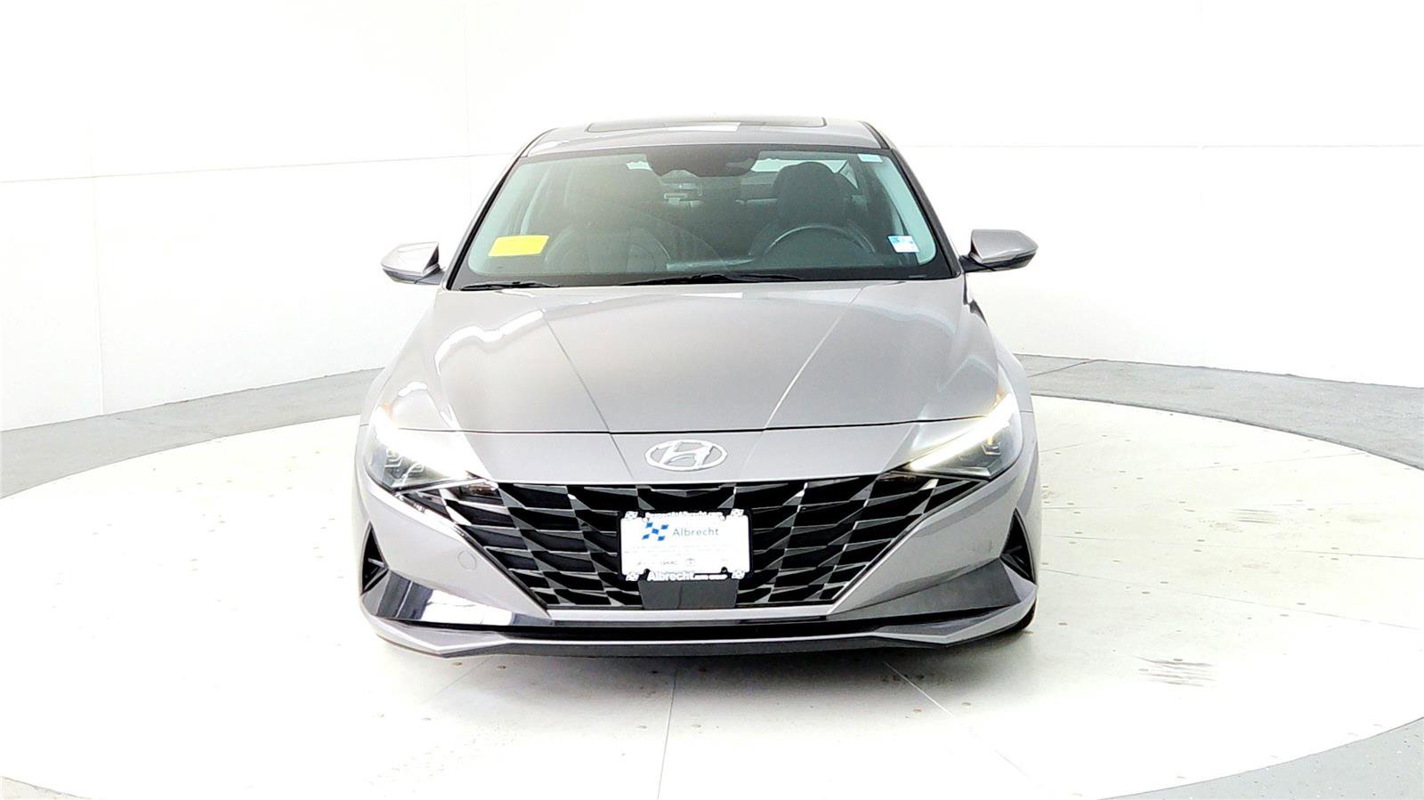 Used 2023 Hyundai Elantra Limited image 7