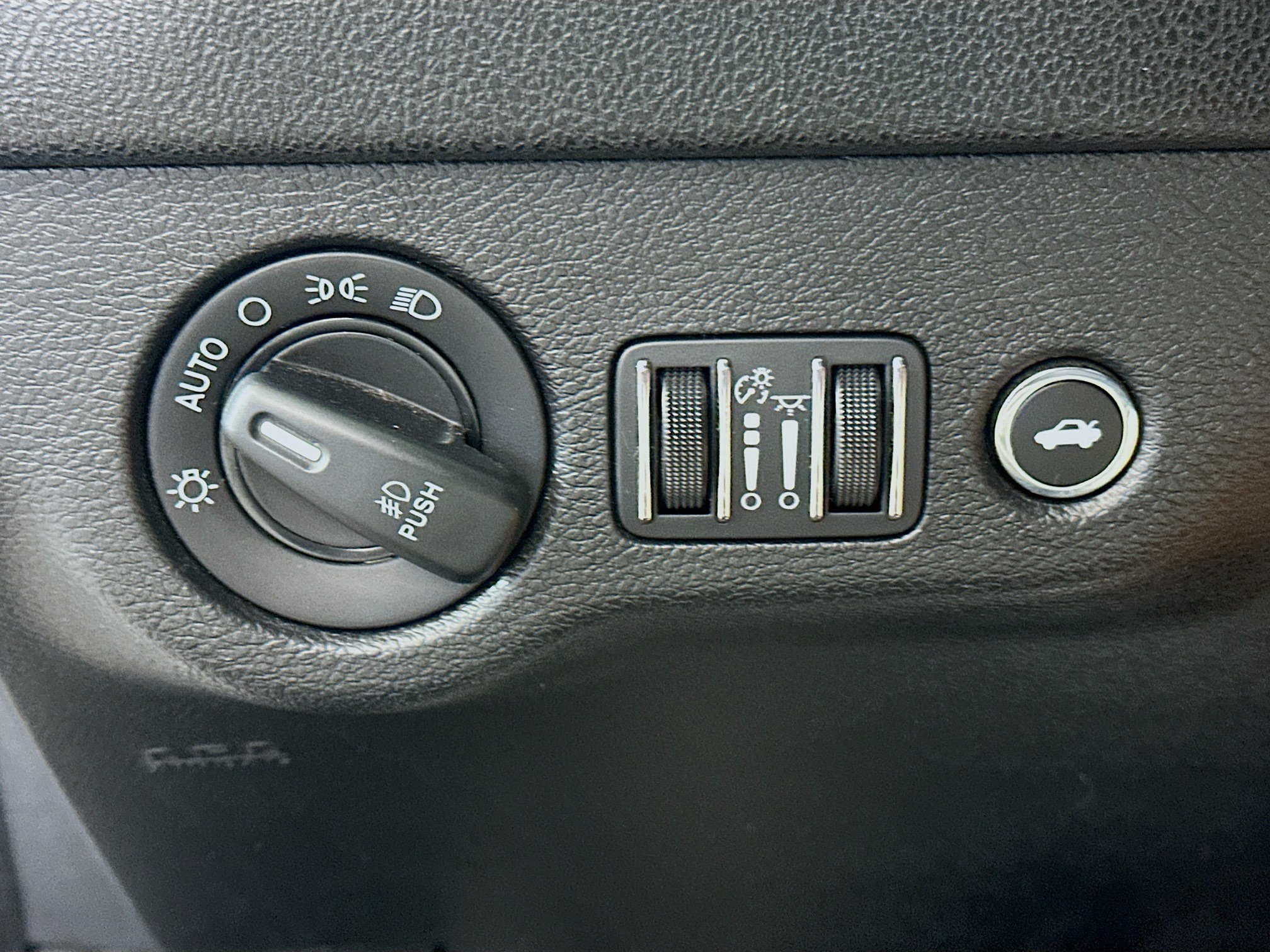 Used 2020 Dodge Charger Scat Pack RWD image 17