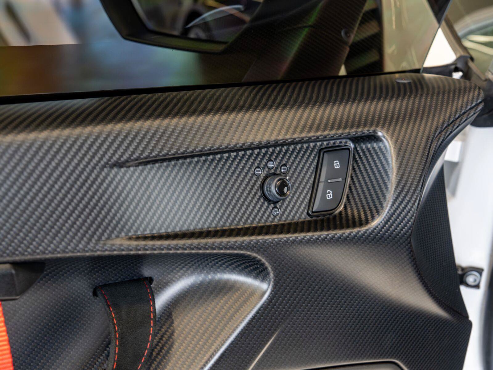 Used 2022 Lamborghini Huracan STO RWD image 60