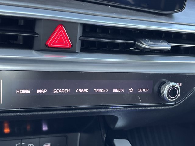 Used 2025 Kia Sorento SX Prestige w/ Olive Brown Leather Package image 38