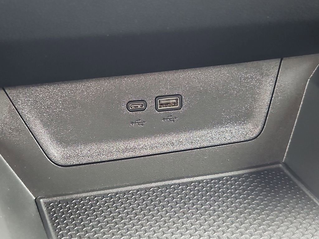 Certified 2025 Chevrolet Equinox LT image 34