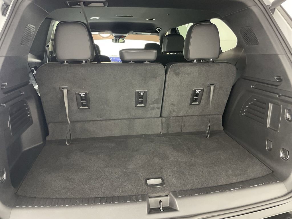 Used 2025 Buick Enclave Sport Touring image 25