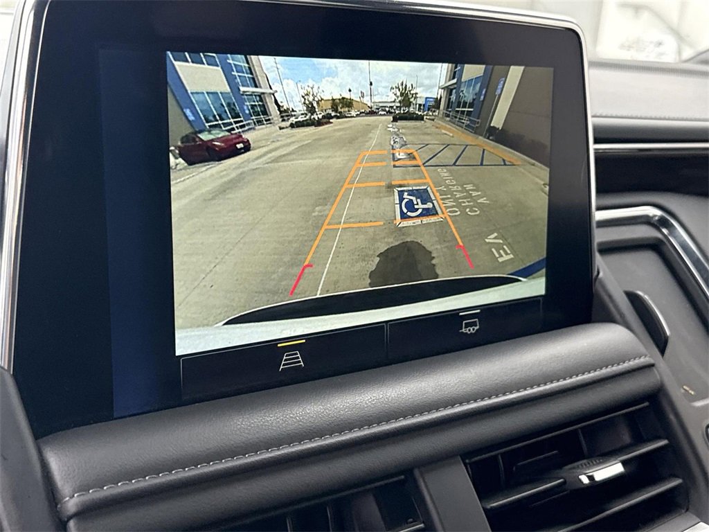 Used 2024 Chevrolet Suburban LT image 14