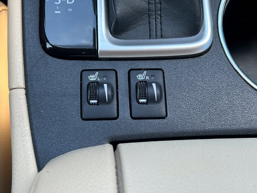 Used 2019 Toyota Highlander XLE FWD image 30