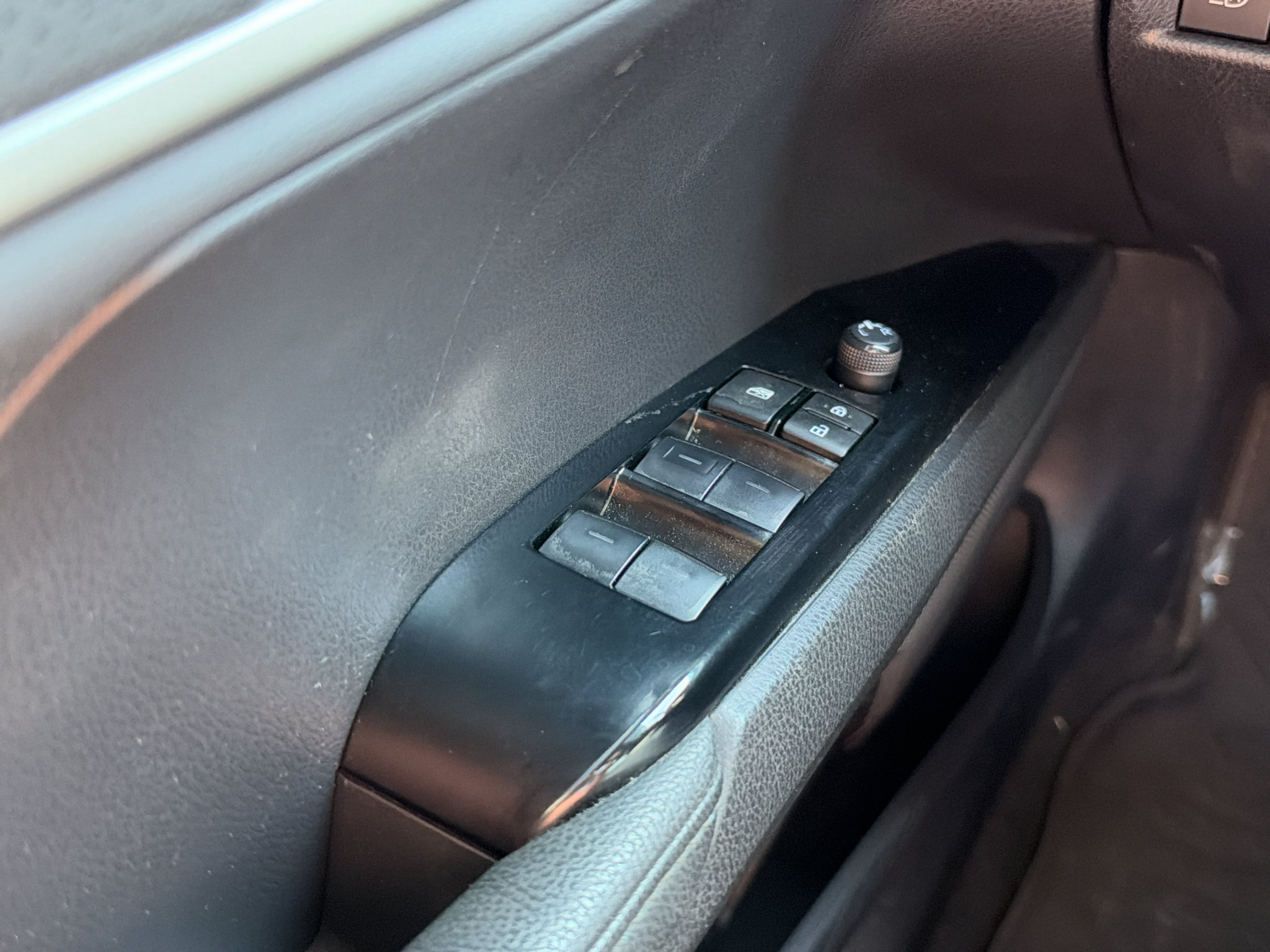 Used 2025 Toyota Camry XSE FWD image 26