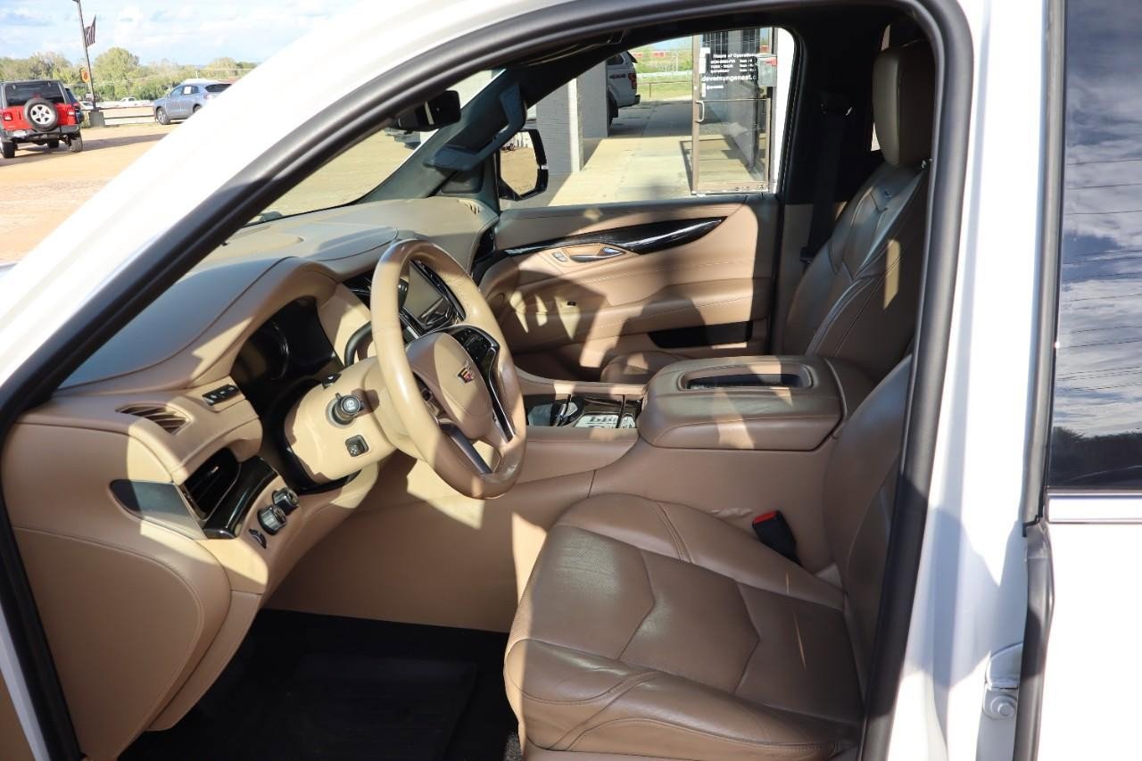 Used 2019 Cadillac Escalade ESV Platinum image 9