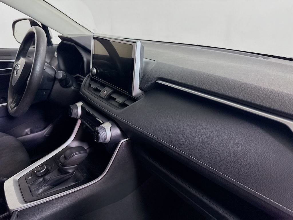 Certified 2025 Toyota RAV4 XLE AWD/4WD image 27