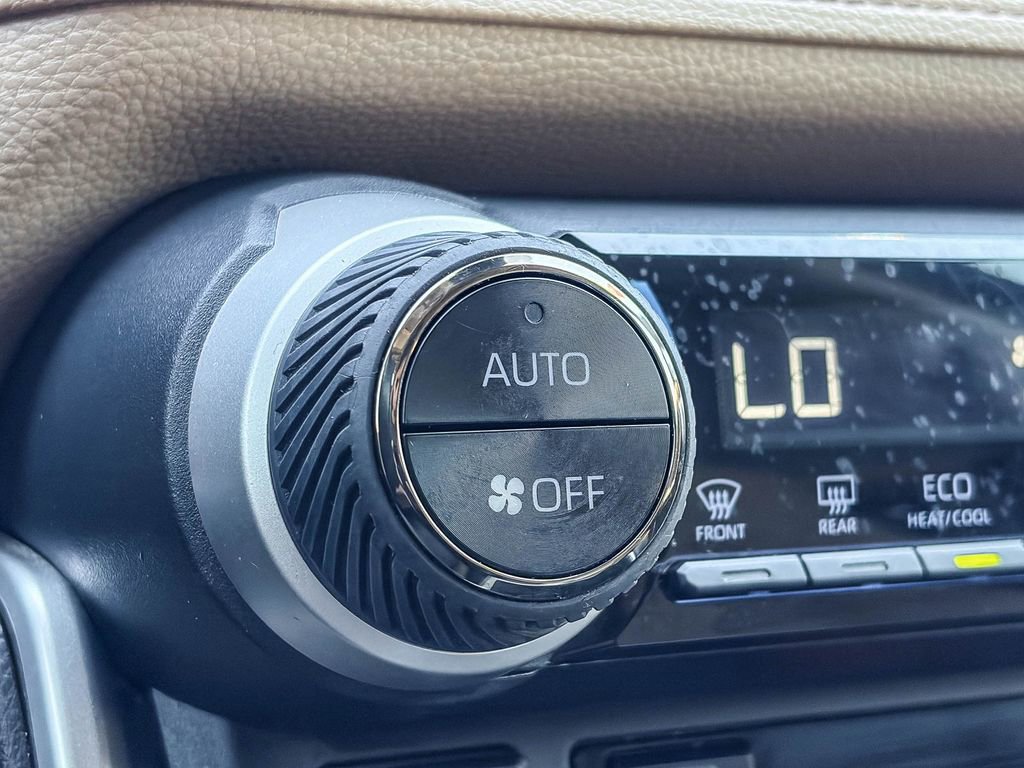 Used 2019 Toyota RAV4 Limited w/ All Weather Liner Package image 27