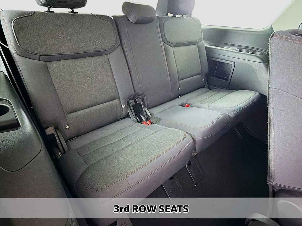 Used 2025 Ford Expedition Active AWD/4WD image 8
