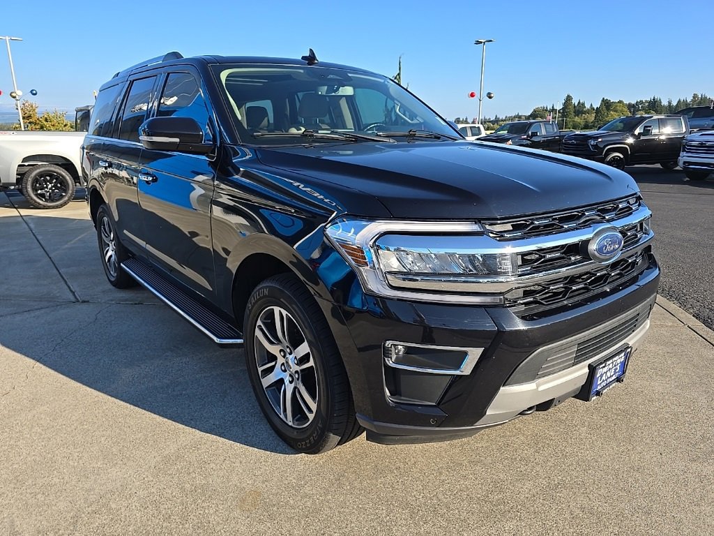Used 2023 Ford Expedition Limited image 8